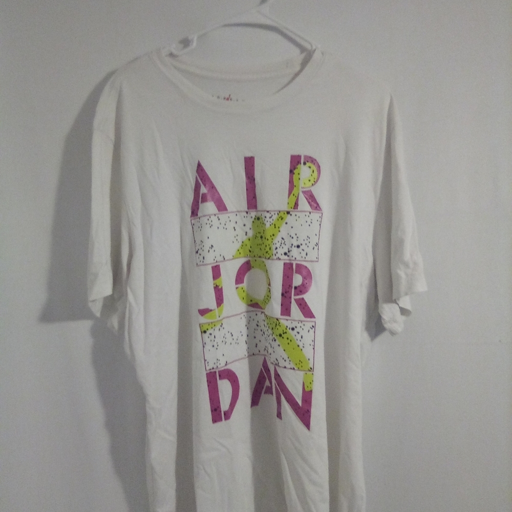 Pair of Nike Air Jordan retro t shirts xxl